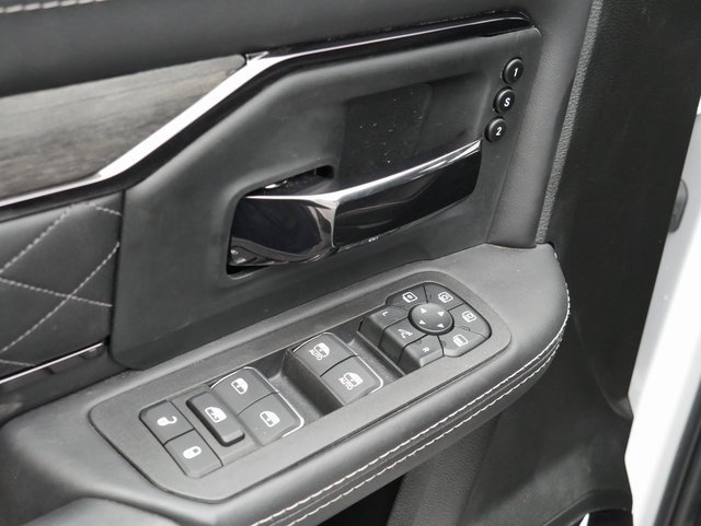 Used 2025 RAM 3500 Limited image 17