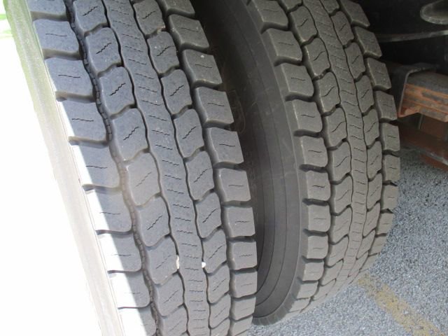 Used 2023 Ford F650 2WD Regular Cab Super Duty image 32