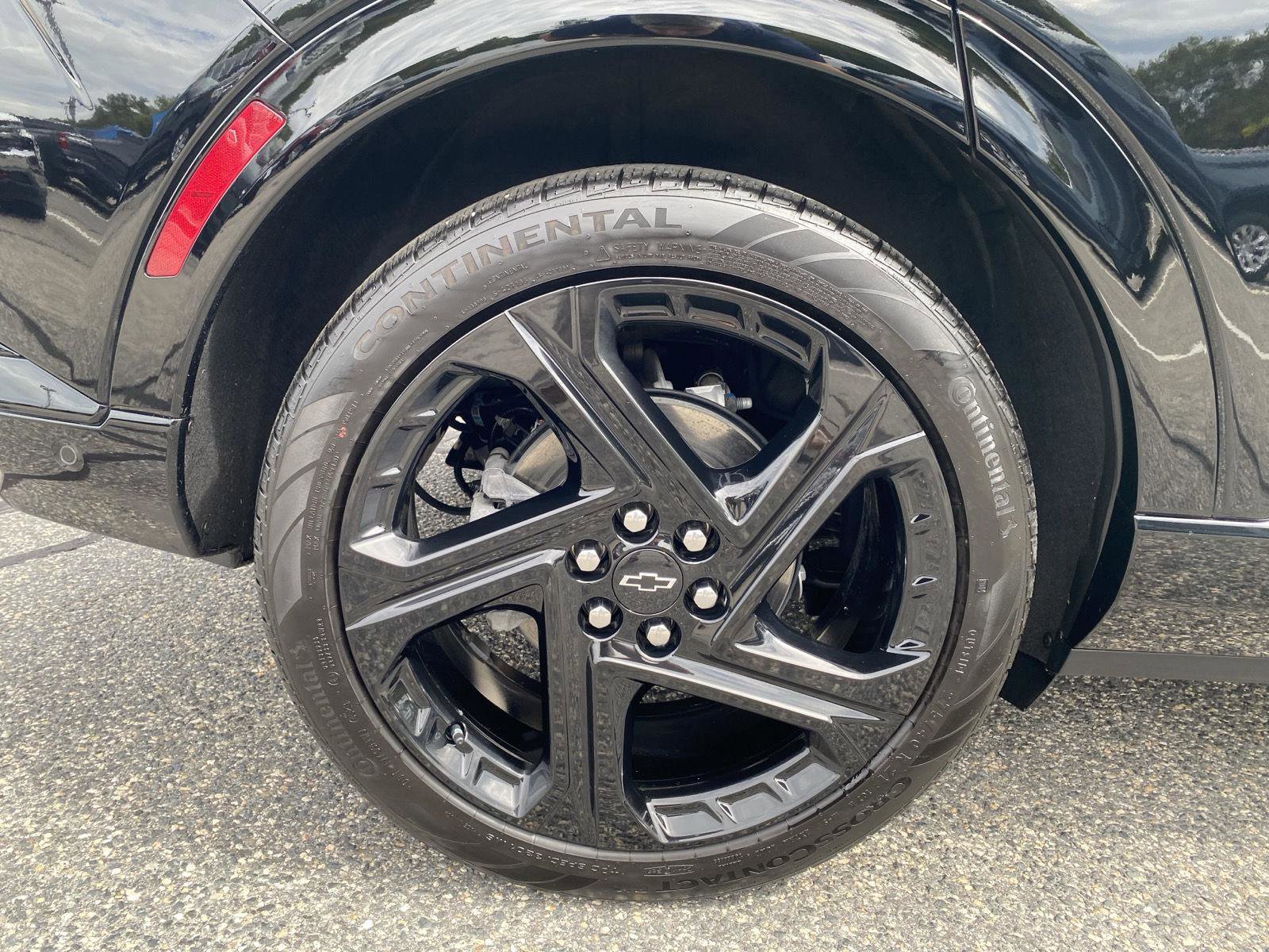 Used 2024 Chevrolet Equinox EV RS image 10