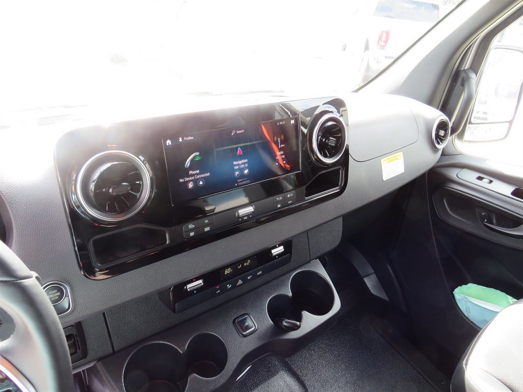 Used 2022 Mercedes-Benz Sprinter 4500 w/ Parking Package image 5