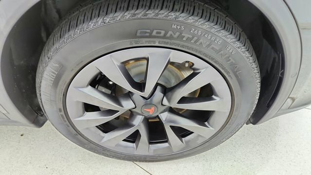 Used 2023 Tesla Model X image 55