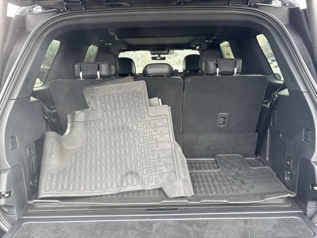 New 2026 Lincoln Navigator Reserve w/ Jet Appearance Package AWD/4WD image 12