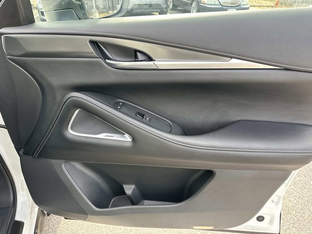 Certified 2025 INFINITI QX60 Luxe w/ Black Edition image 40