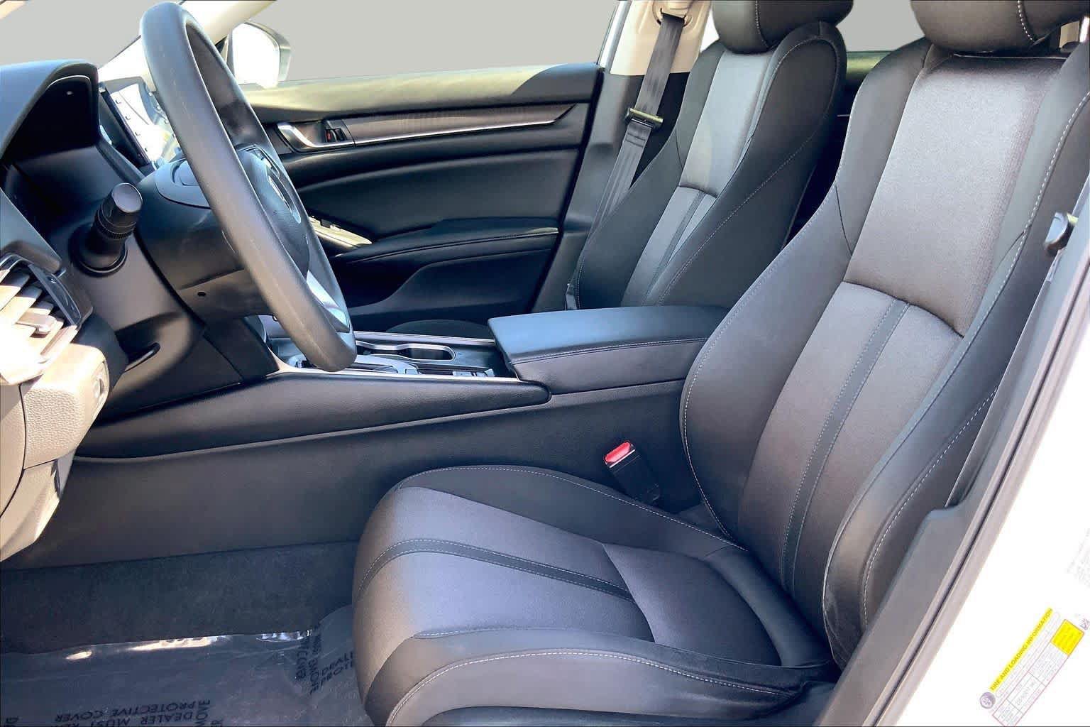 Used 2020 Honda Accord EX image 7