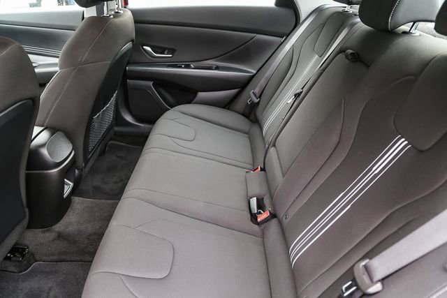 Certified 2024 Hyundai Elantra SEL w/ Convenience Package image 17