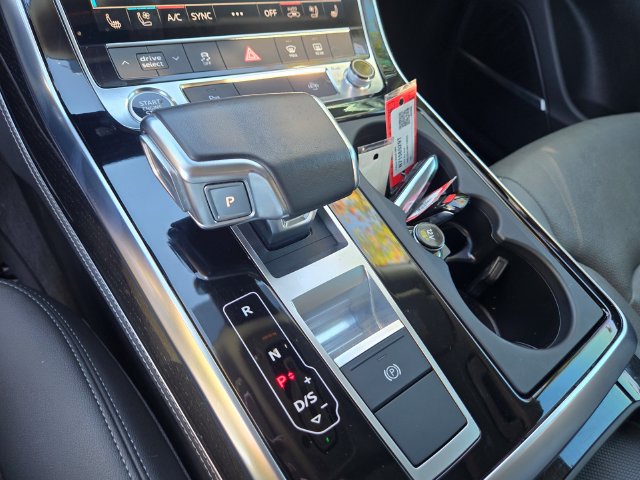 Used 2024 Audi Q8 Premium Plus w/ Premium Plus Package AWD/4WD image 19