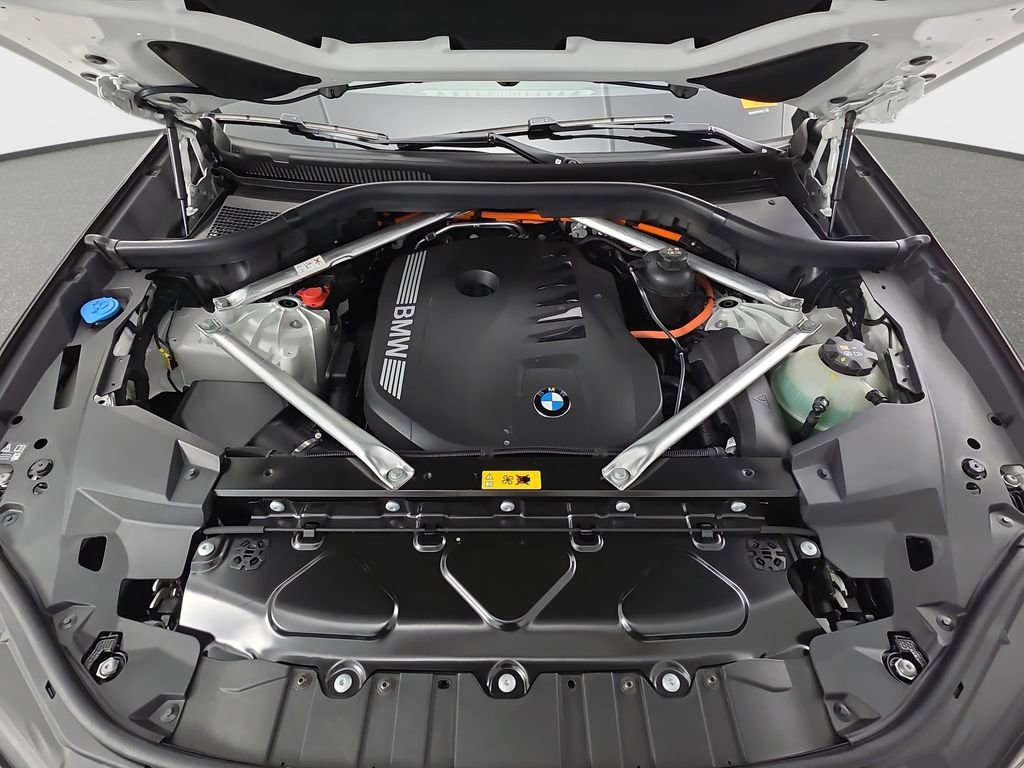 New 2026 BMW X5 xDrive50e w/ M Sport Package image 30