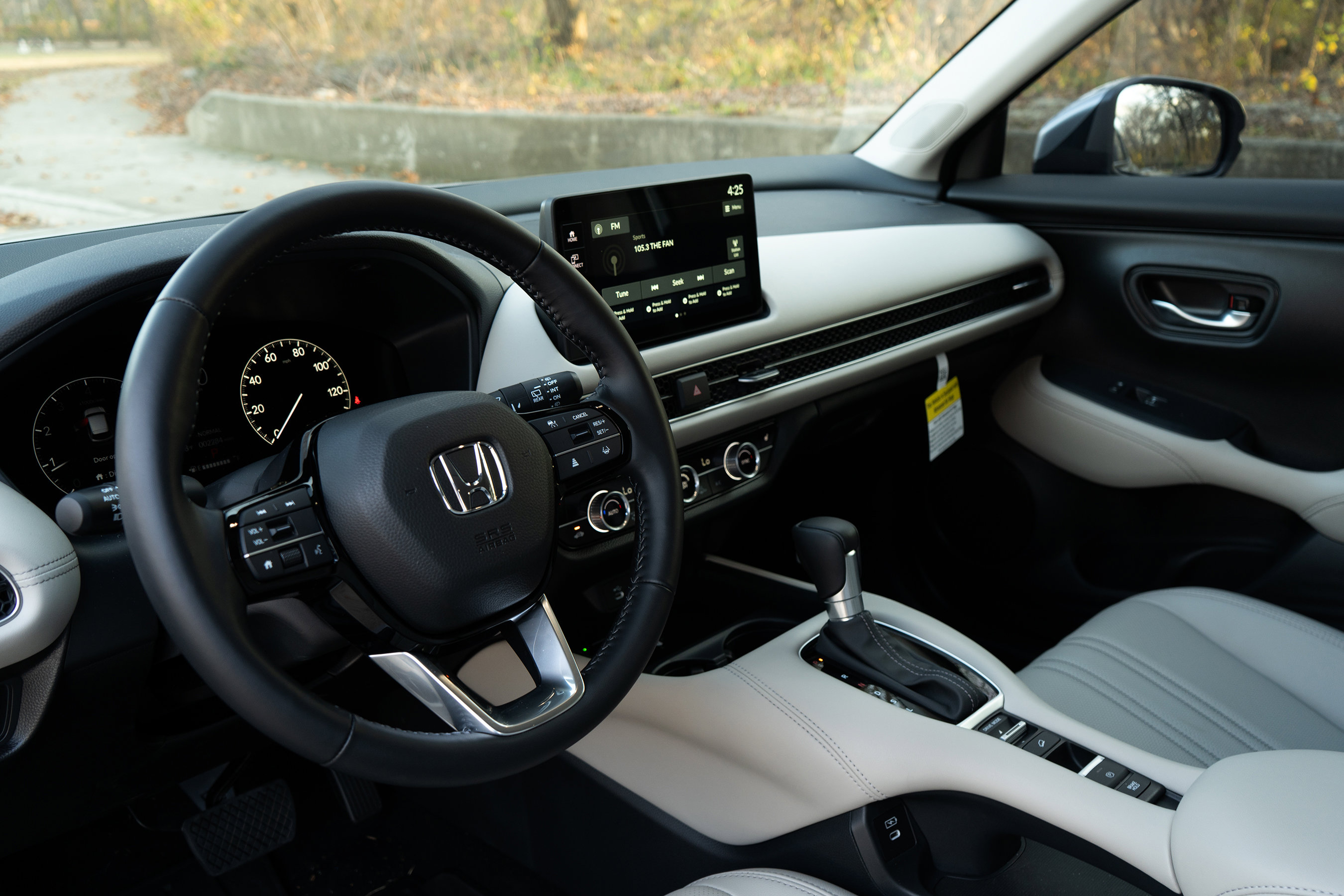 Used 2026 Honda HR-V EX-L image 16