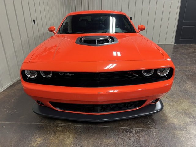 Used 2016 Dodge Challenger R/T Scat Pack image 2