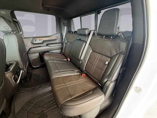 Used 2024 Chevrolet Silverado 1500 High Country w/ High Country Premium Package image 16