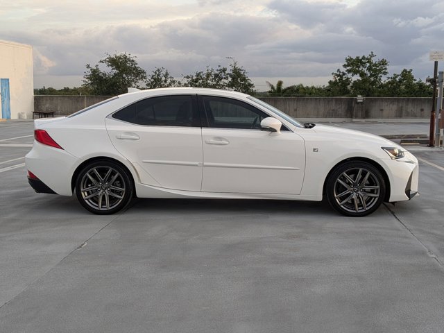 Used 2018 Lexus IS 300 F Sport w/ F Sport Package RWD image 4