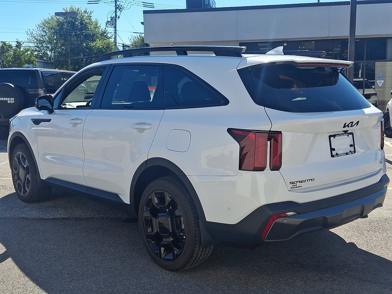 Certified 2025 Kia Sorento SX Prestige w/ Sage Leather Package AWD/4WD image 4