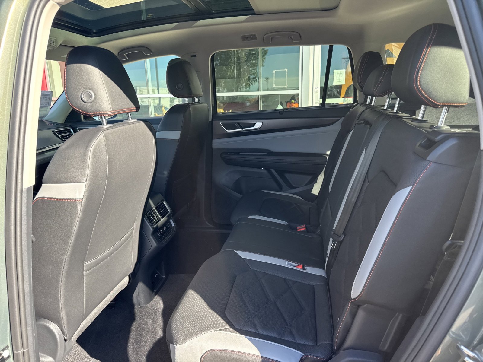 New 2026 Volkswagen Atlas Peak Edition image 20