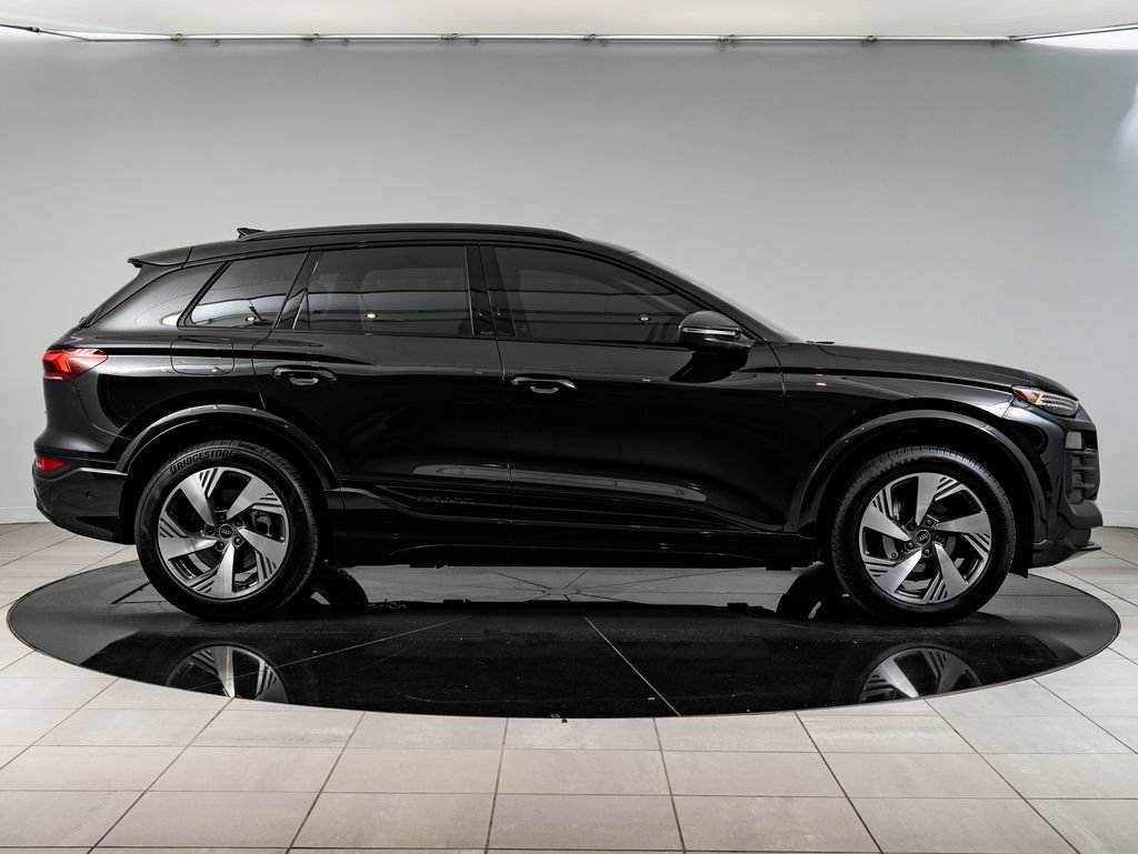 Certified 2025 Audi Q6 e-tron Premium Plus w/ Premium Plus AWD/4WD image 11
