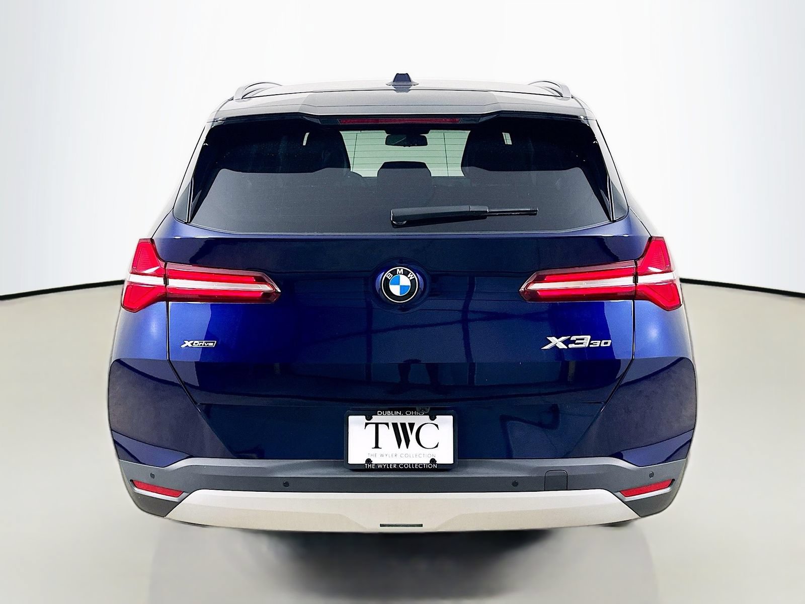 Used 2026 BMW X3 xDrive30i w/ Premium Package AWD/4WD image 6