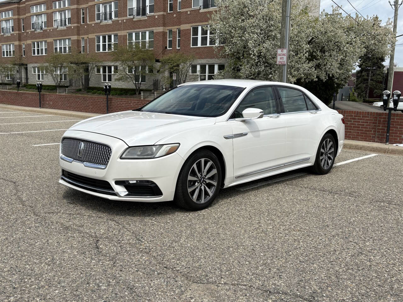 Used 2017 Lincoln Continental Premiere FWD image 2
