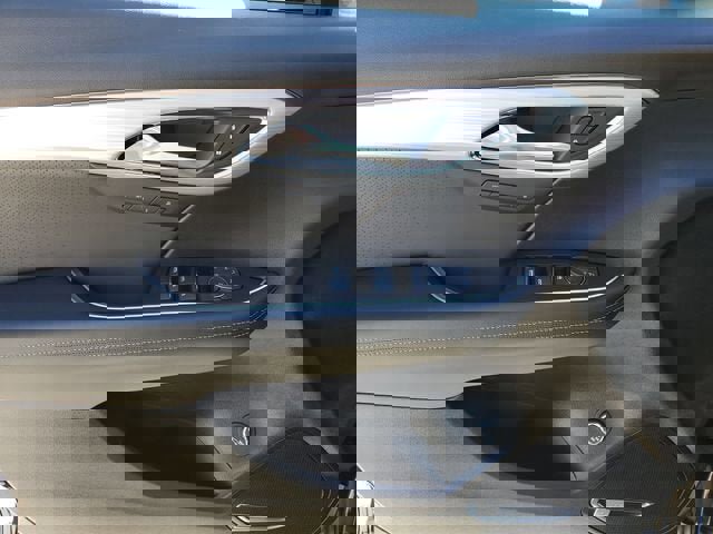 New 2026 Buick Envision Avenir image 17