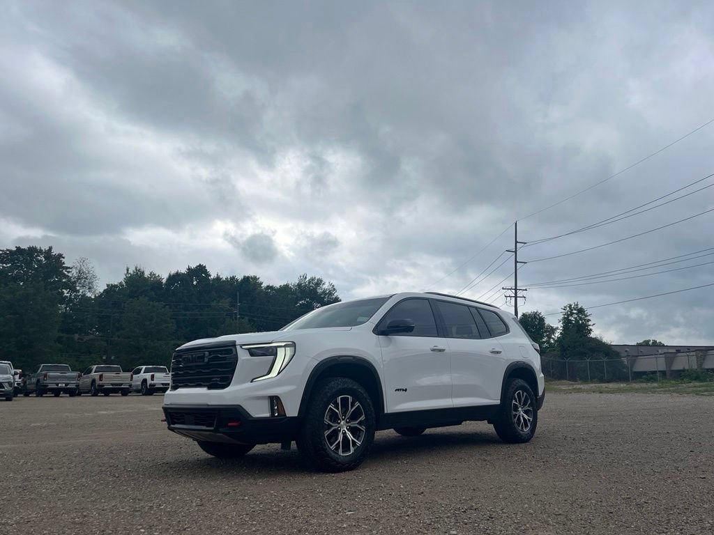 Used 2024 GMC Acadia AT4 w/ Luxury Package AWD/4WD image 2