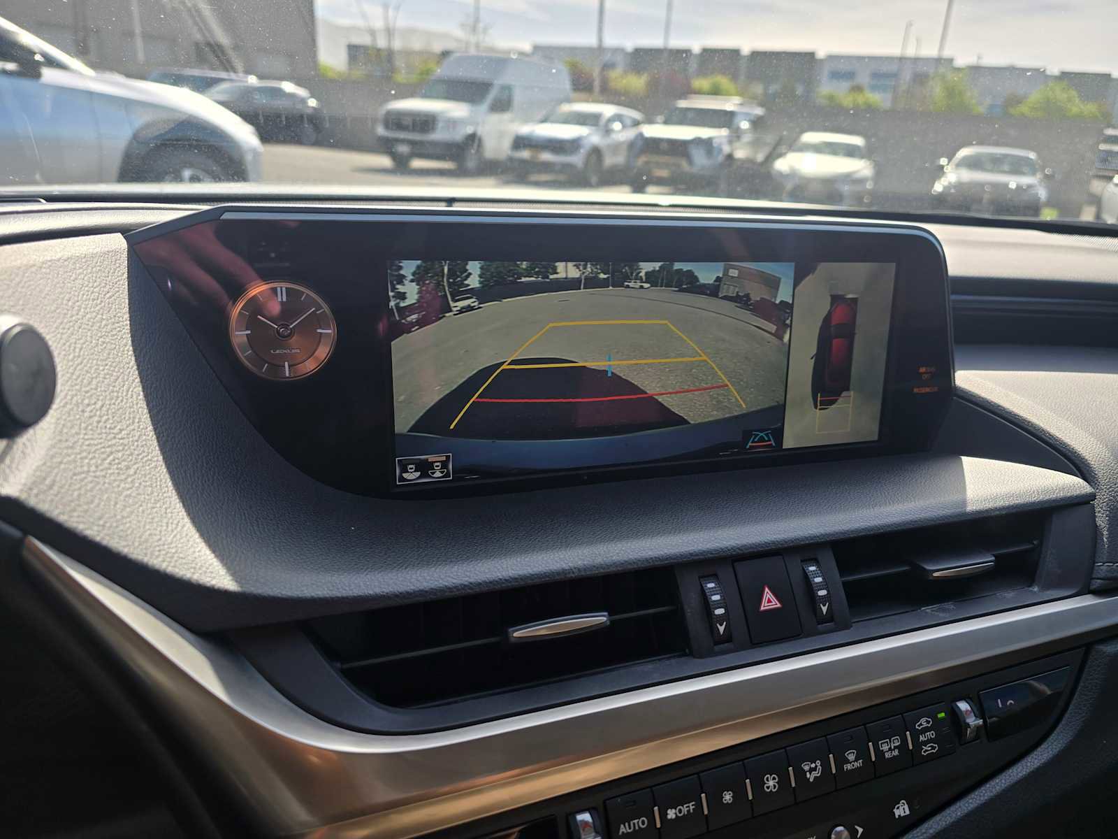 Used 2019 Lexus ES 300h image 30