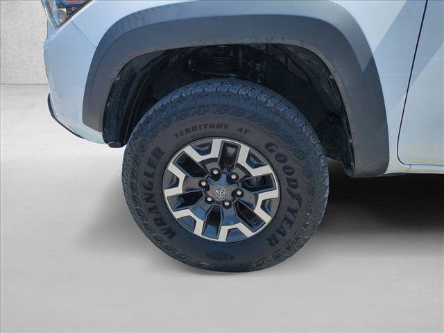 Certified 2020 Toyota Tacoma TRD Off-Road AWD/4WD image 22
