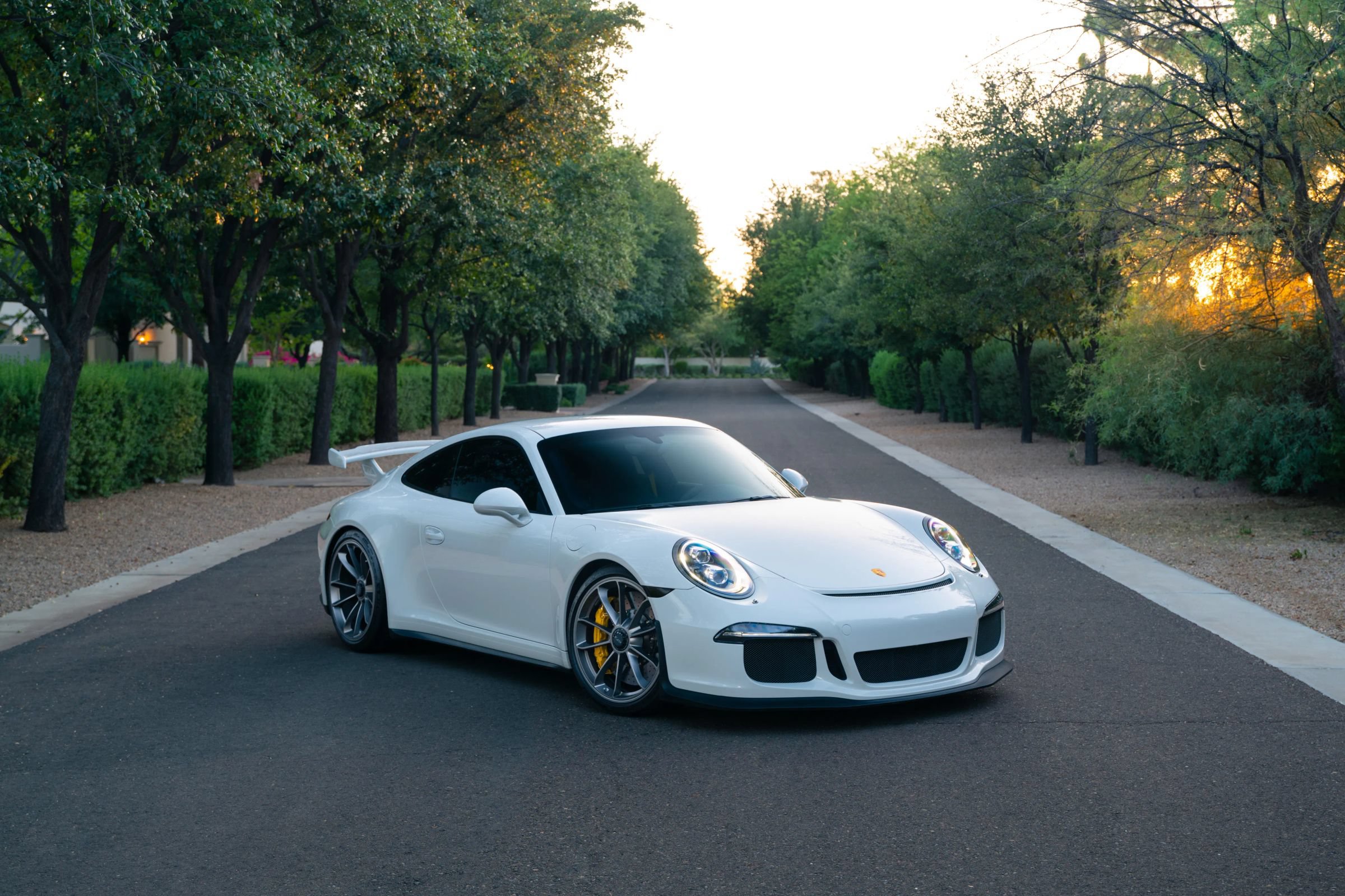 Used 2015 Porsche 911 GT3 RWD image 1