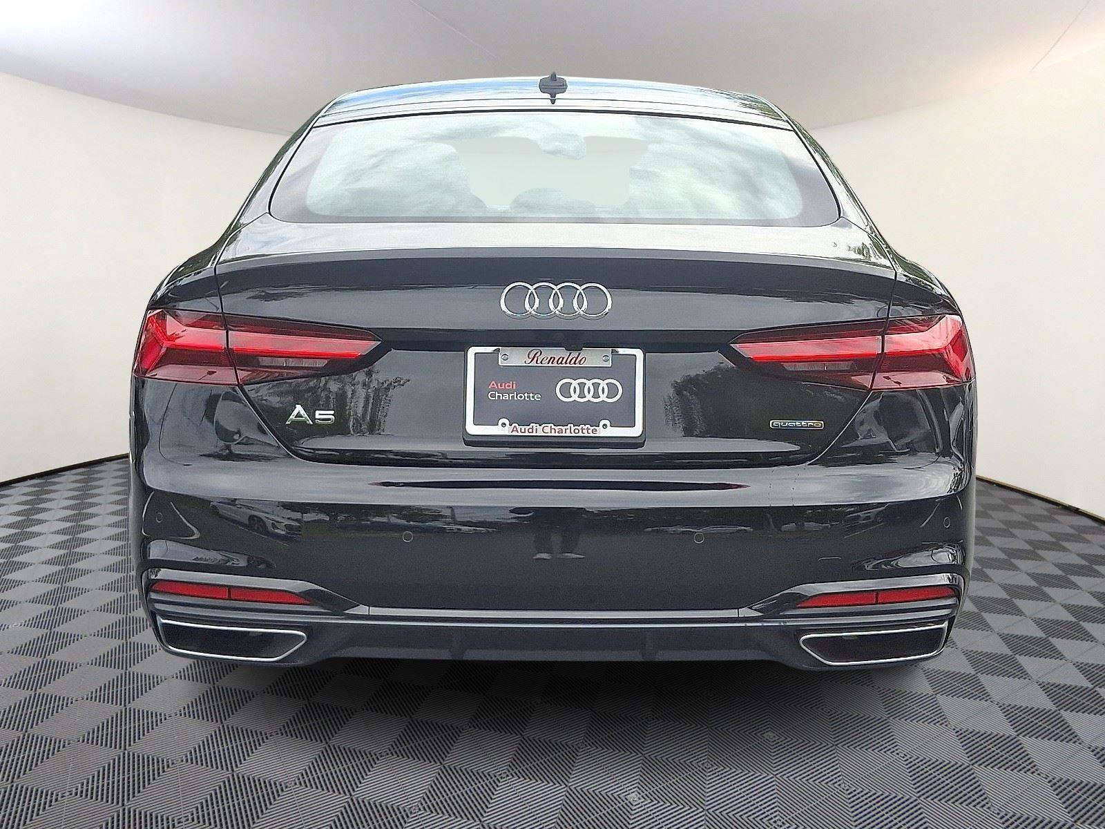 Used 2025 Audi A5 2.0T Prestige image 5