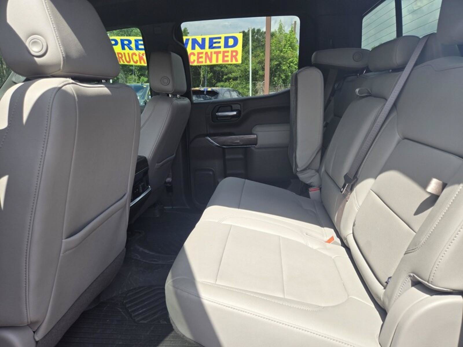 Used 2022 Chevrolet Silverado 1500 LTZ AWD/4WD image 24