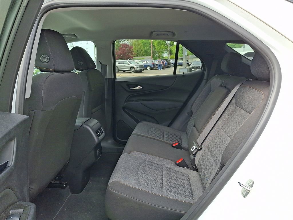Used 2023 Chevrolet Equinox LT AWD/4WD image 10