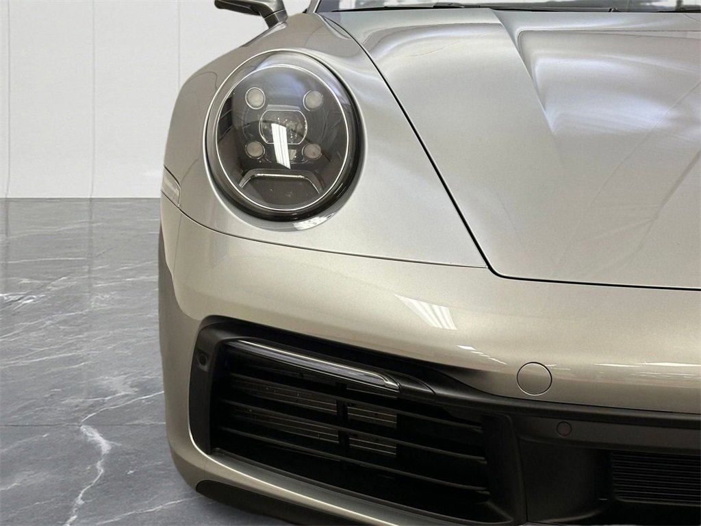 Used 2024 Porsche 911 Carrera image 15