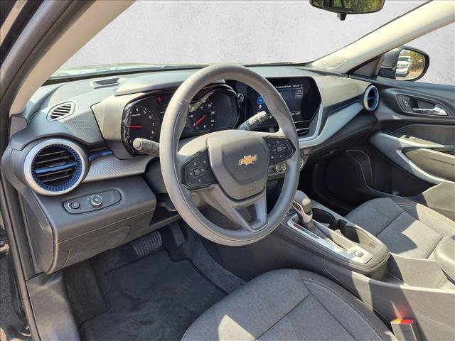 Used 2024 Chevrolet Trax LS FWD image 10