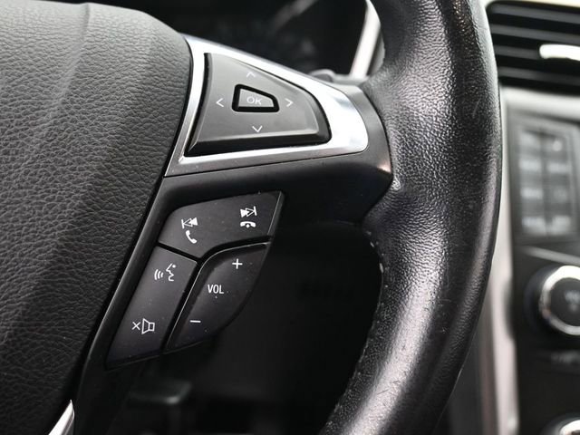 Used 2018 Ford Fusion SE image 15