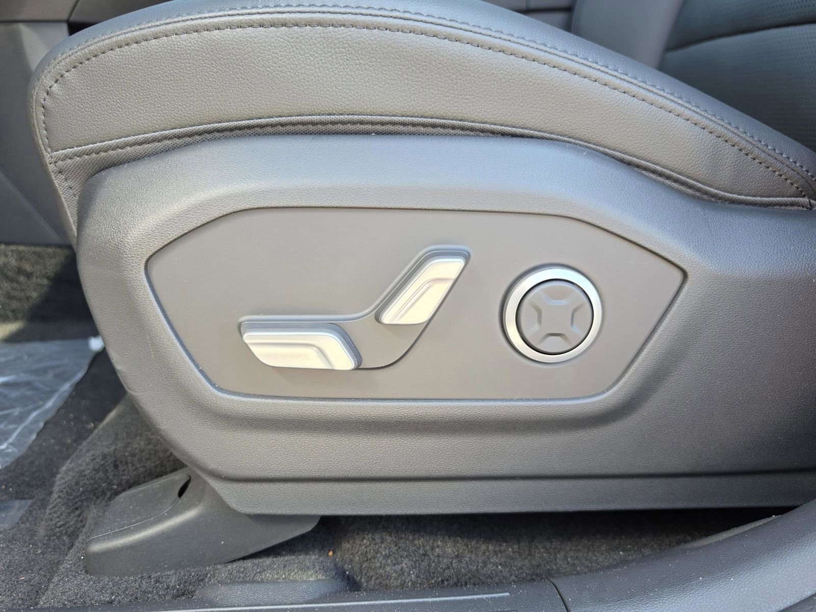 New 2026 Hyundai Santa Fe Limited image 26