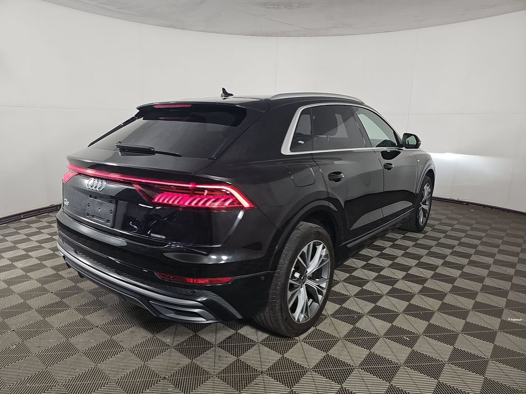 Used 2023 Audi Q8 Premium Plus w/ Premium Plus Package AWD/4WD image 3