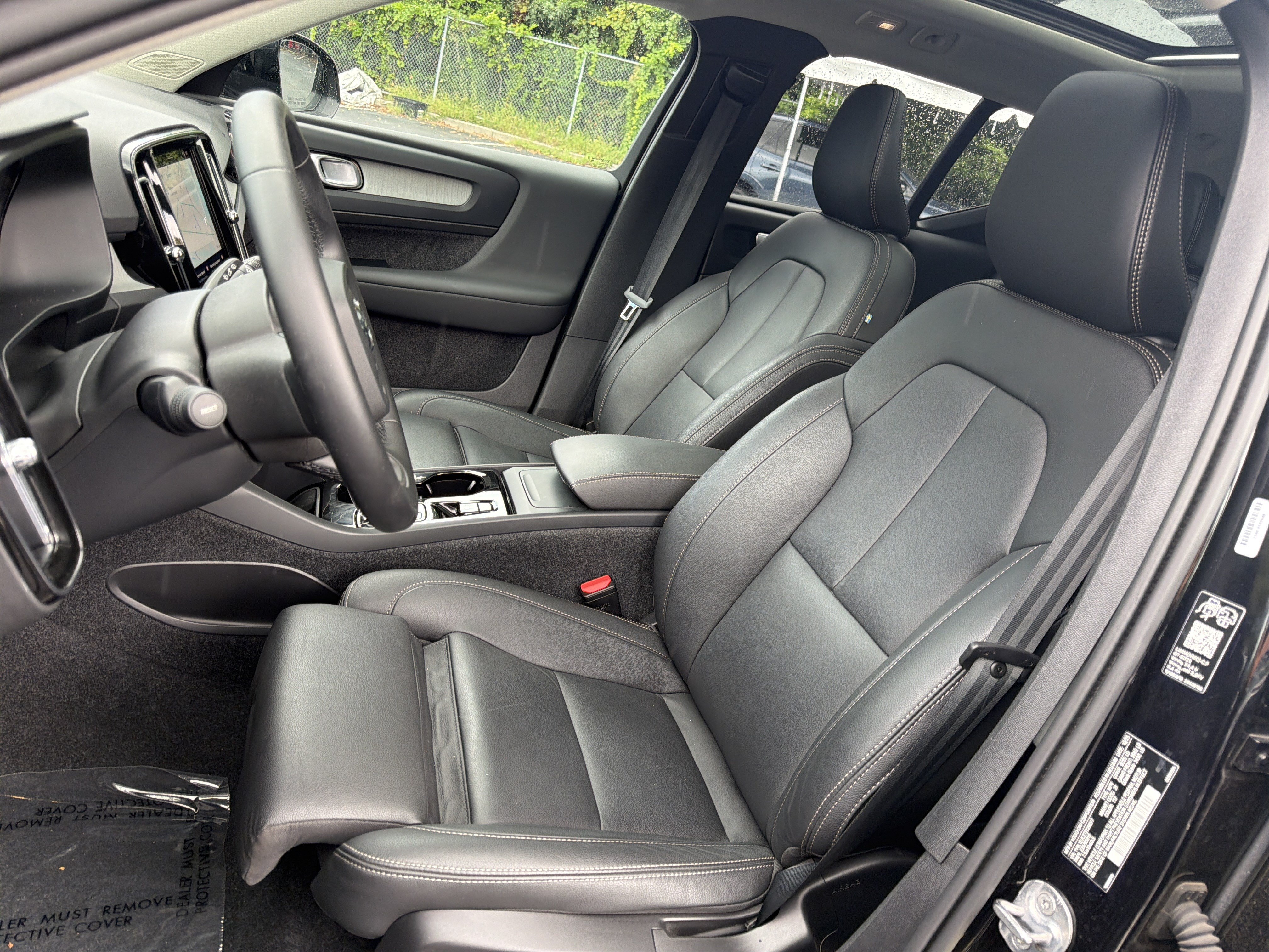 Certified 2026 Volvo XC40 B5 Plus AWD/4WD image 16