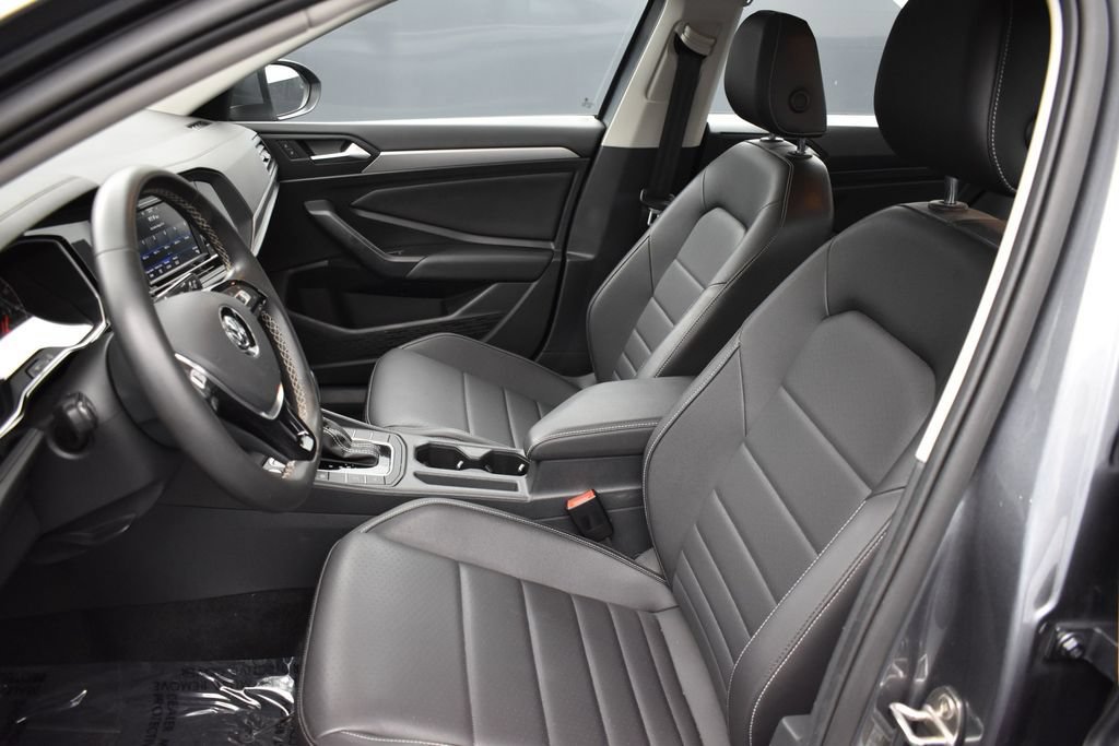 Used 2021 Volkswagen Jetta SE FWD image 11