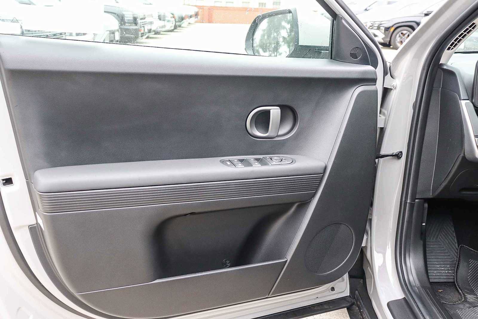 New 2026 Hyundai Ioniq 5 SEL RWD image 22