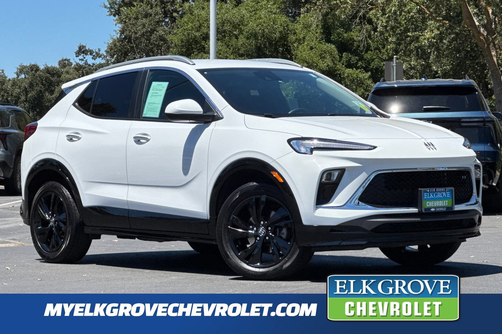 Used 2024 Buick Encore GX Sport Touring AWD/4WD image 1