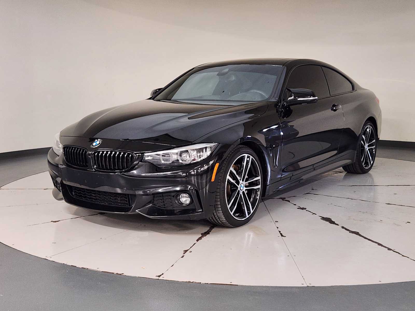 Used 2020 BMW 430i Coupe w/ M Sport Package RWD image 1