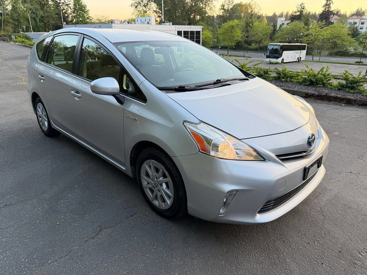Used 2014 Toyota Prius V Three FWD image 3
