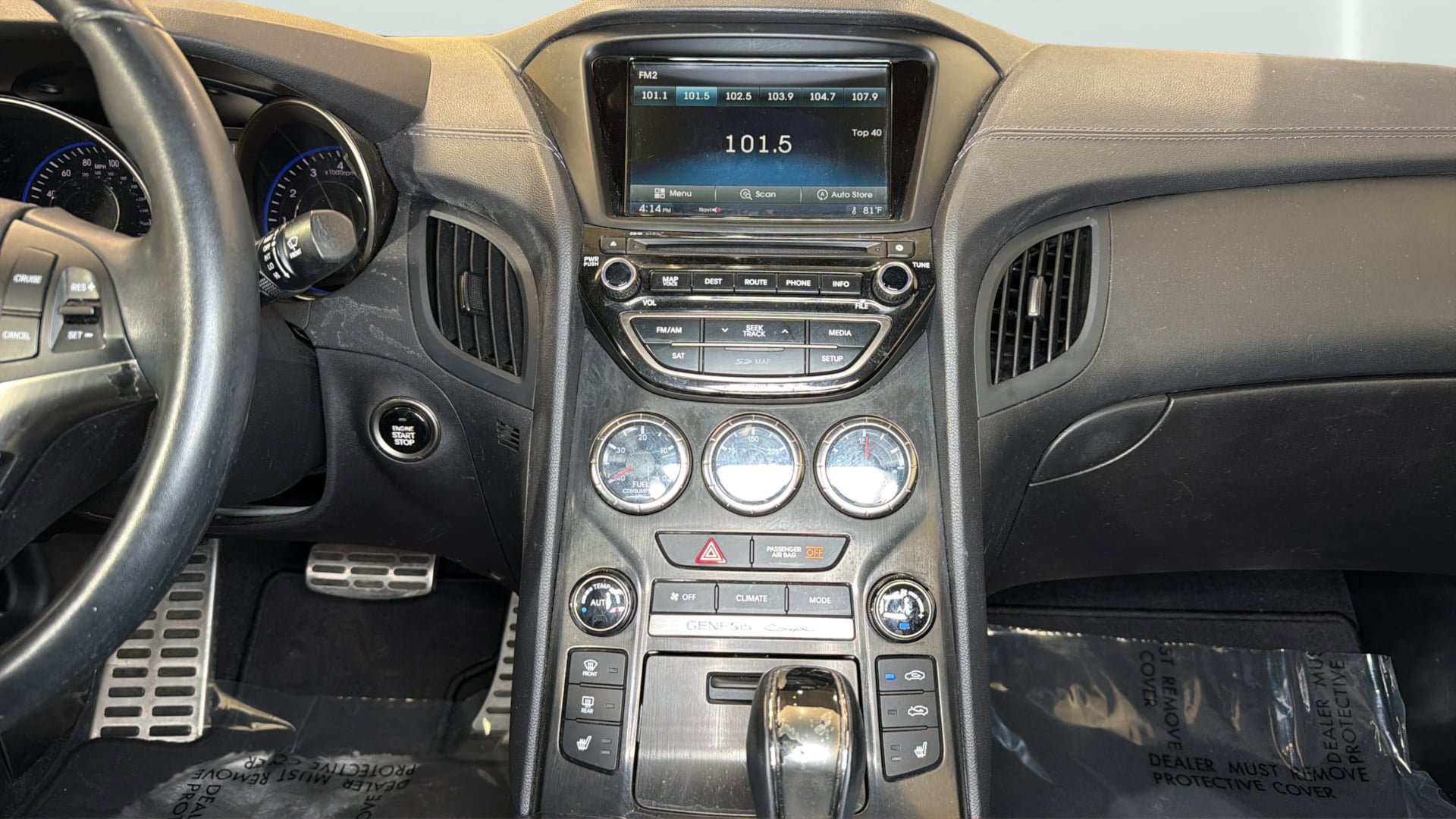 Used 2016 Hyundai Genesis Coupe 3.8 RWD image 15