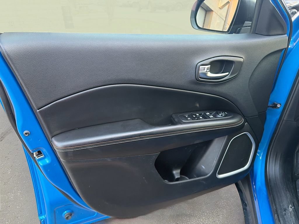 Used 2019 Jeep Compass Sport image 25