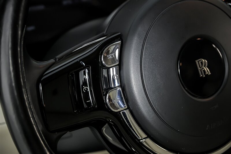 Used 2015 Rolls-Royce Wraith RWD image 22