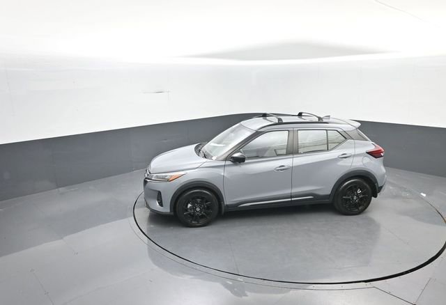 Used 2021 Nissan Kicks SR w/ SR Premium Package image 26