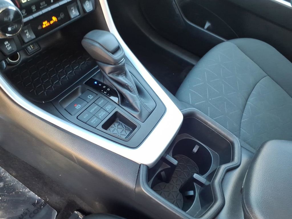 Certified 2023 Toyota RAV4 XLE w/ Convenience Package image 16