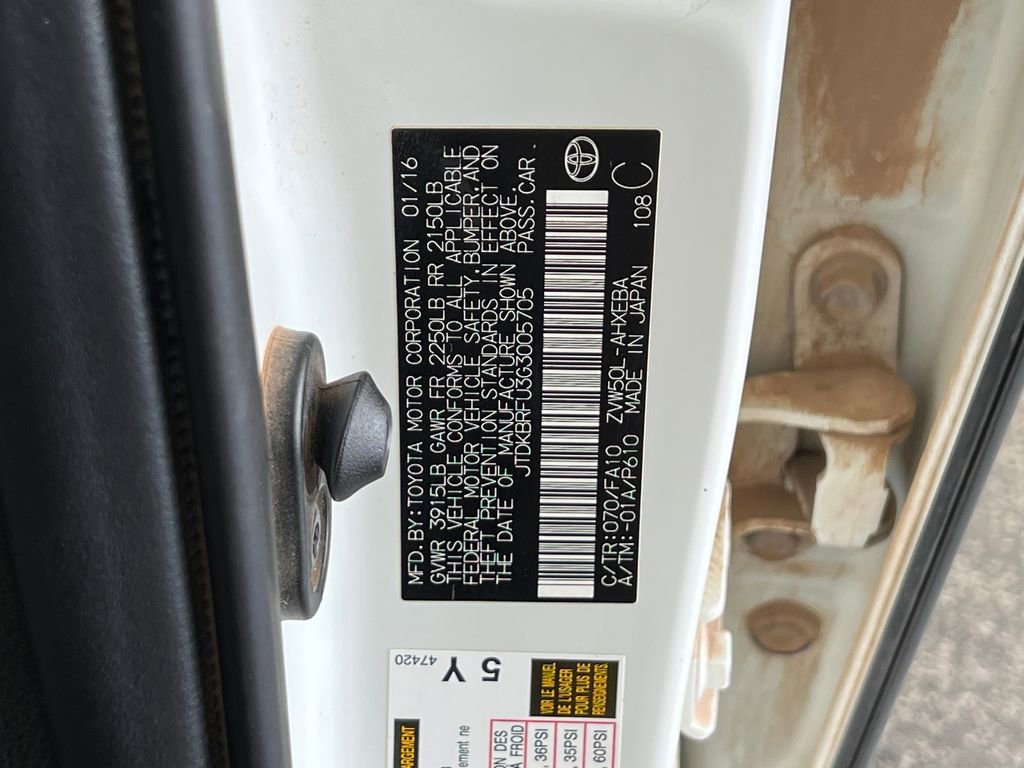 Used 2016 Toyota Prius Two image 33