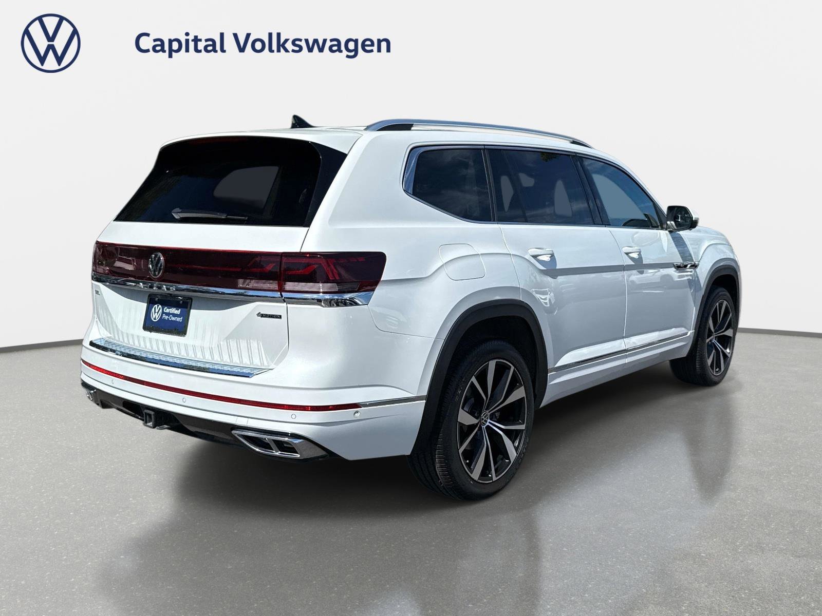 Certified 2024 Volkswagen Atlas SEL Premium R-Line AWD/4WD image 5