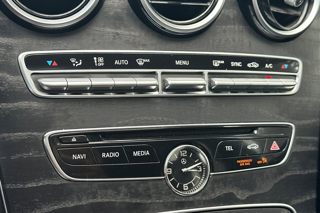 Used 2018 Mercedes-Benz C 300 Sedan w/ Multimedia Package image 19