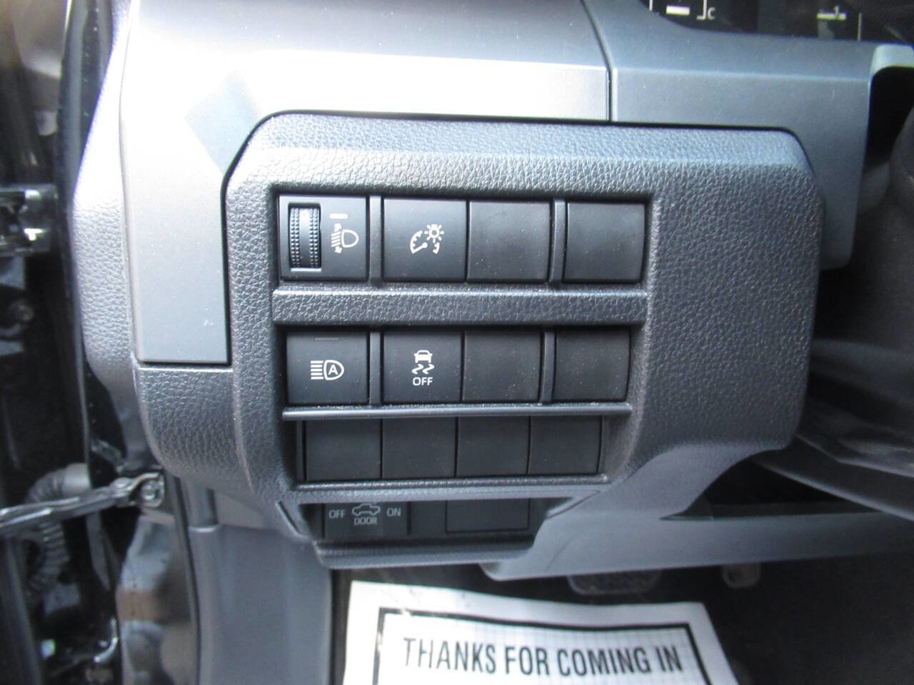 Used 2024 Toyota Tacoma SR5 AWD/4WD image 21