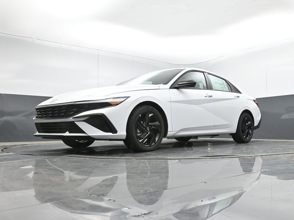 New 2026 Hyundai Elantra Sport FWD image 10