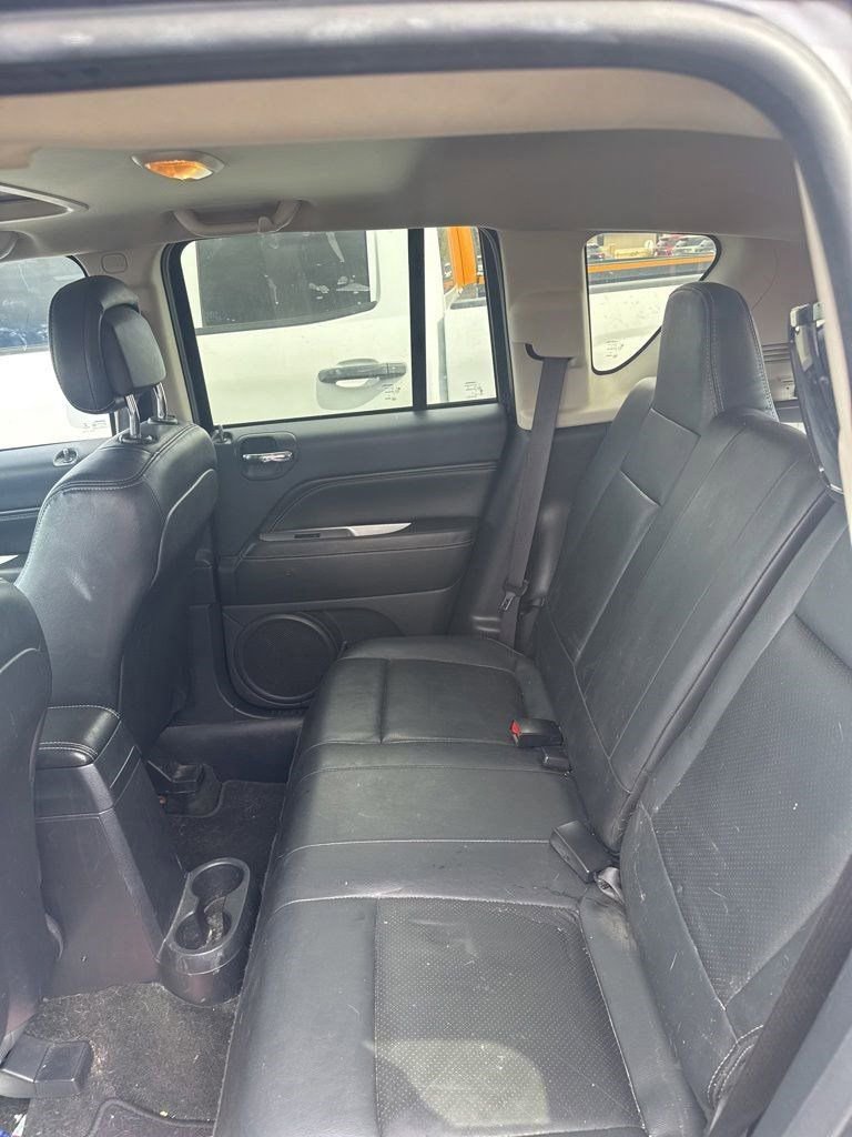 Used 2016 Jeep Compass High Altitude AWD/4WD image 11